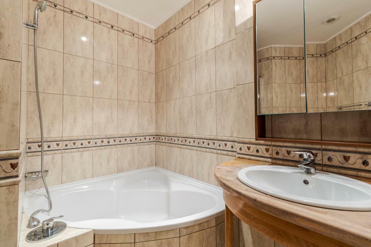 George Apartment Львов Экстерьер фото