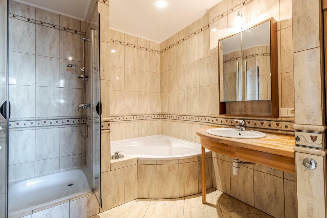 George Apartment Львов Экстерьер фото