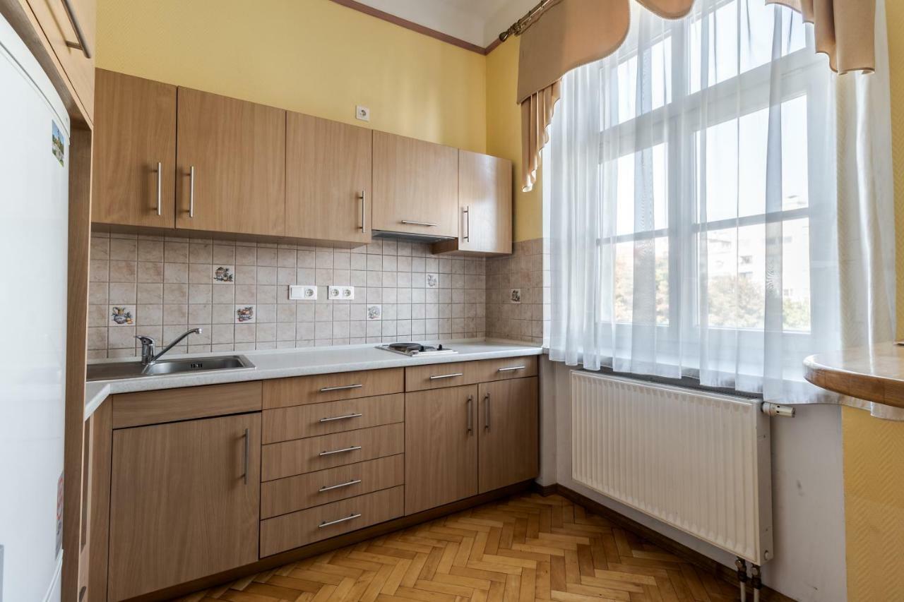 George Apartment Львов Экстерьер фото