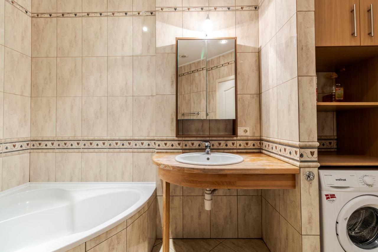 George Apartment Львов Экстерьер фото
